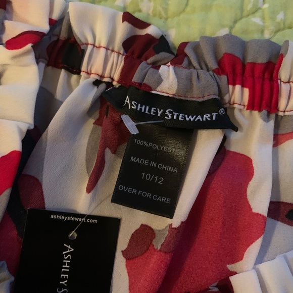 Ashley Stewart NWT , size 10/12 , red, white, black, grey , tunic top - Picture 3 of 4